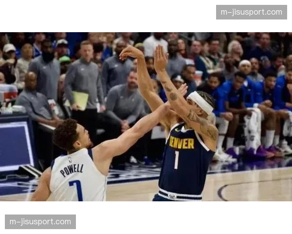 勇士115-113险胜火箭，波杰姆斯基26分9篮板梅尔顿23分6篮板